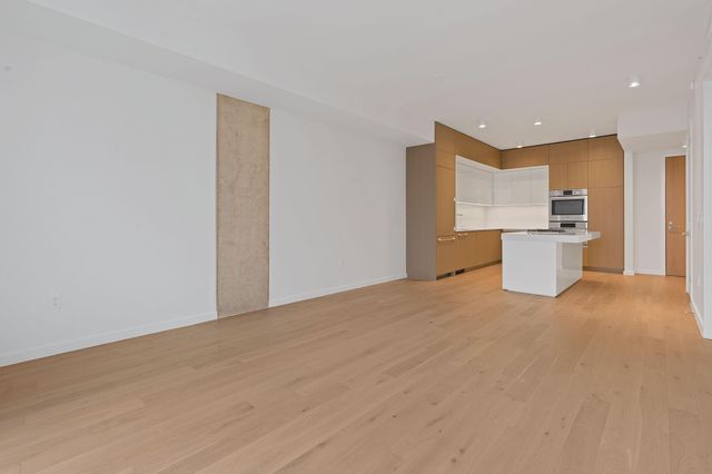 313 W 17th ST 1203, Austin, TX 78701