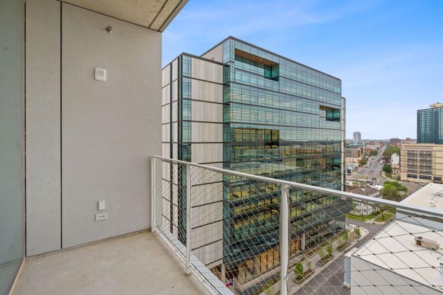 313 W 17th ST 1203, Austin, TX 78701