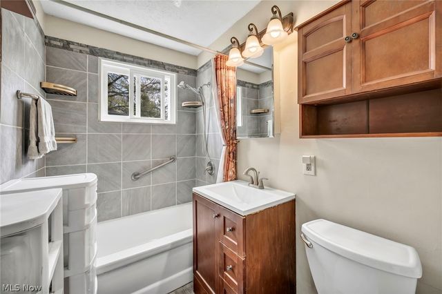 7090 Comanche Trail, Mentor, OH 44060