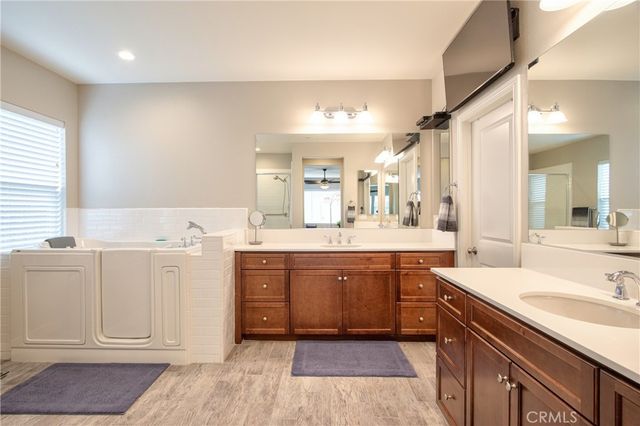 29656 Canyonlands, Menifee, CA 92585