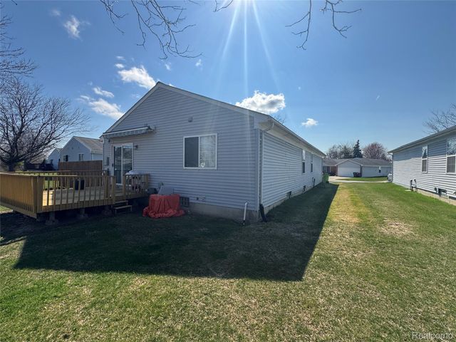27114 Antonio Drive, Roseville, MI 48066