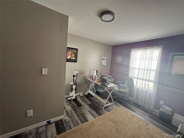 27114 Antonio Drive, Roseville, MI 48066