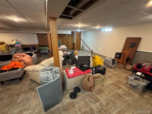 27114 Antonio Drive, Roseville, MI 48066