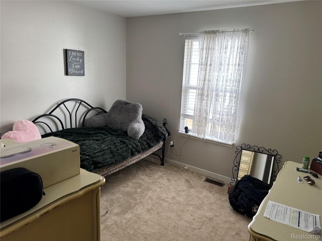27114 Antonio Drive, Roseville, MI 48066