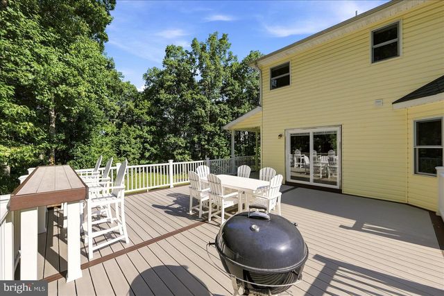 9516 PRIMROSE LN, Marshall, VA 20115
