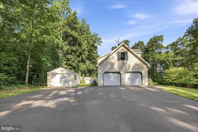 9516 PRIMROSE LN, Marshall, VA 20115