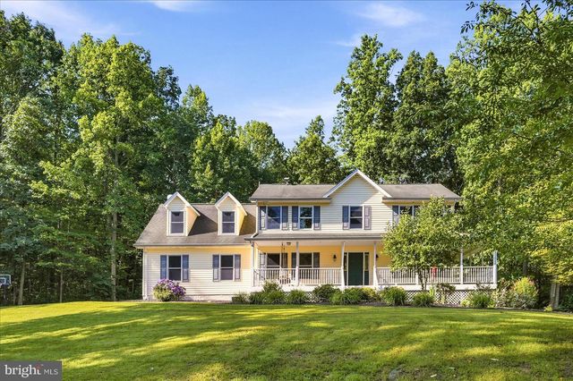 9516 PRIMROSE LN, Marshall, VA 20115