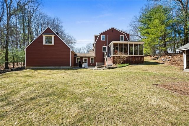 9 Cyndy Ln, Millbury, MA 01527