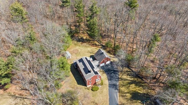 9 Cyndy Ln, Millbury, MA 01527
