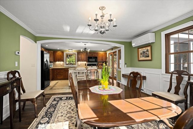 9 Cyndy Ln, Millbury, MA 01527