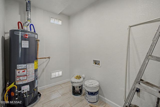 205 E District Street, Tucson, AZ 85714