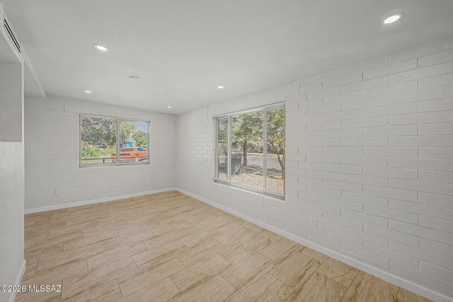 205 E District Street, Tucson, AZ 85714