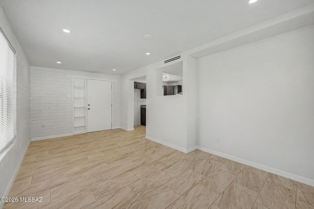 205 E District Street, Tucson, AZ 85714