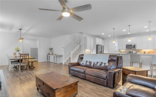 517 Middleton WAY, Chesapeake, VA 23322