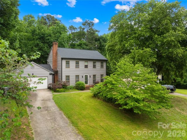 8349 Norcroft Drive, Charlotte, NC 28269