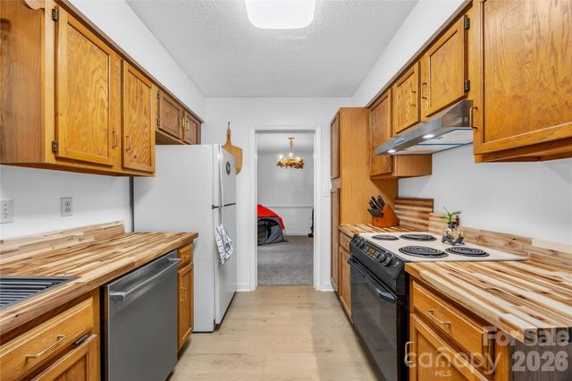 8349 Norcroft Drive, Charlotte, NC 28269