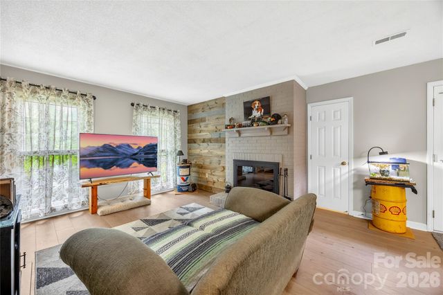 8349 Norcroft Drive, Charlotte, NC 28269