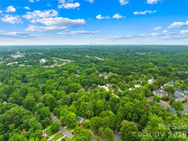 8349 Norcroft Drive, Charlotte, NC 28269