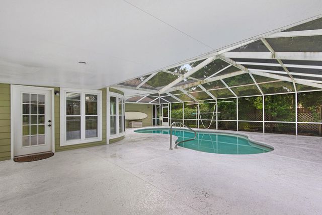 9 Southwind Court, Niceville, FL 32578