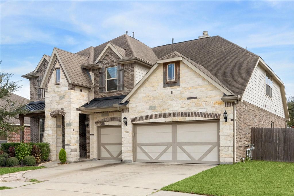 2960 Gibbons Hill Lane, League City, TX 77573