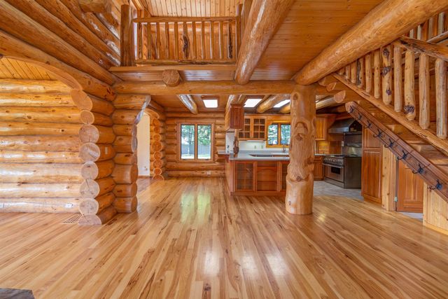 19012 W Pommier Rd, Cheney, WA 99004