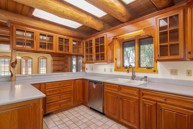19012 W Pommier Rd, Cheney, WA 99004
