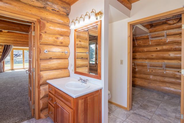 19012 W Pommier Rd, Cheney, WA 99004