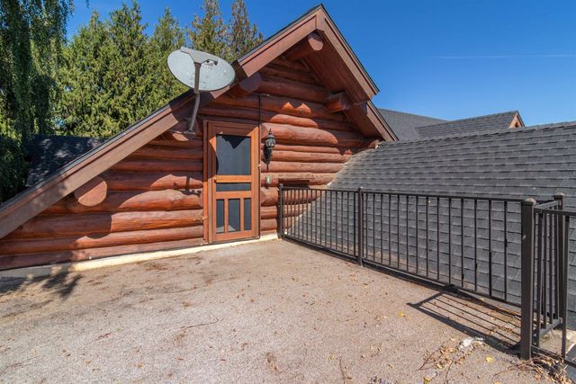 19012 W Pommier Rd, Cheney, WA 99004