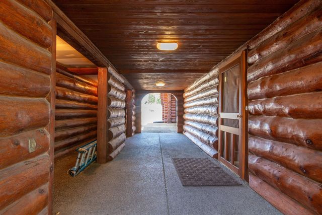 19012 W Pommier Rd, Cheney, WA 99004