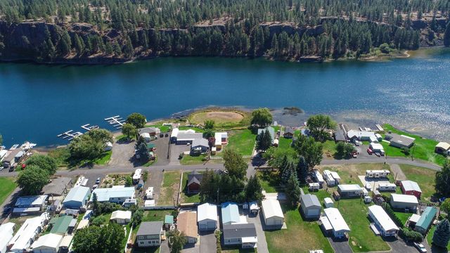 19012 W Pommier Rd, Cheney, WA 99004