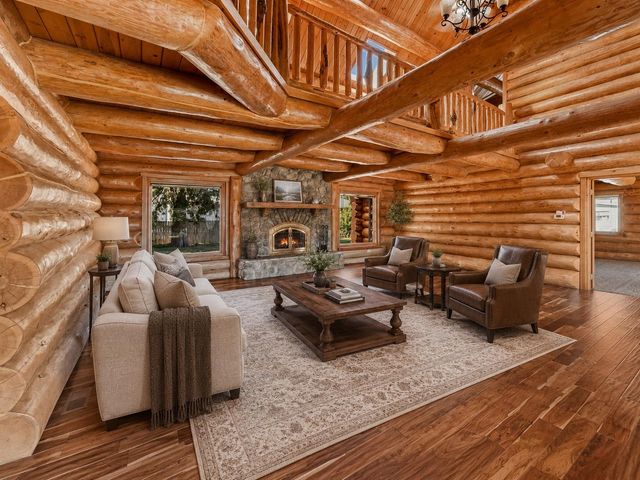 19012 W Pommier Rd, Cheney, WA 99004