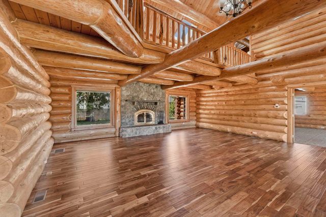 19012 W Pommier Rd, Cheney, WA 99004