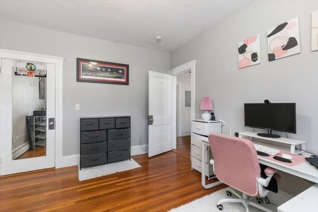 1742 Commonwealth Ave 2, Boston, MA 02135