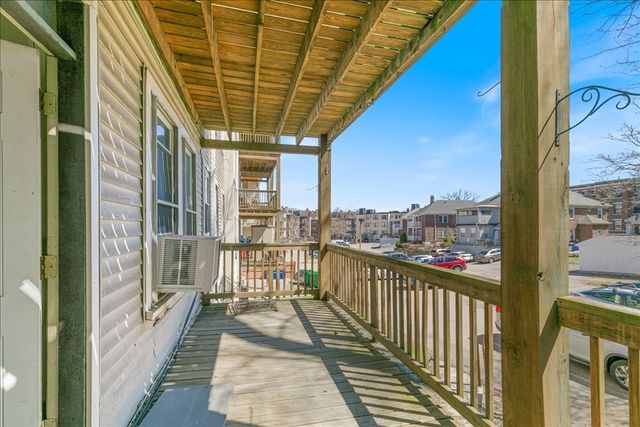 1742 Commonwealth Ave 2, Boston, MA 02135