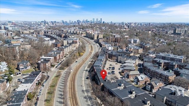 1742 Commonwealth Ave 2, Boston, MA 02135