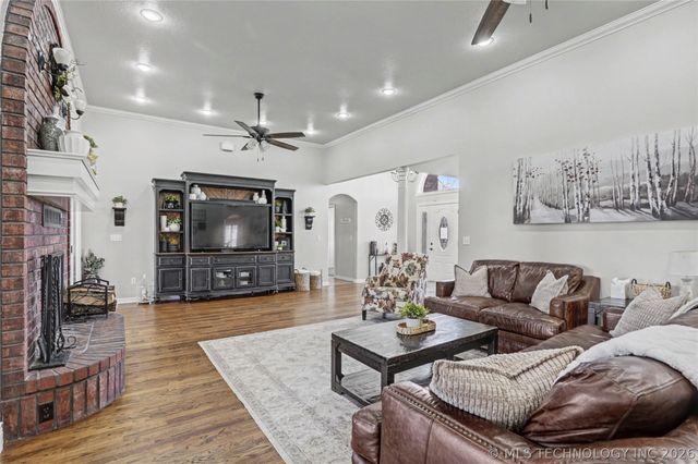 2168 S 433 Road, Pryor, OK 74361