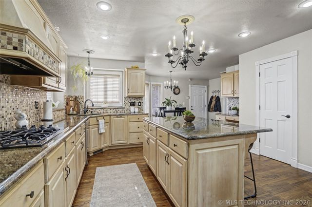 2168 S 433 Road, Pryor, OK 74361