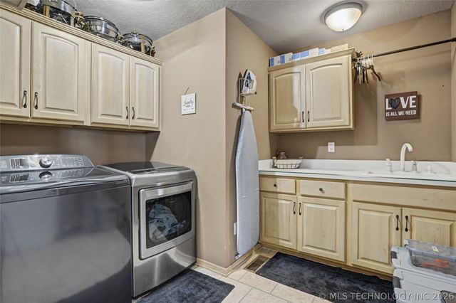 2168 S 433 Road, Pryor, OK 74361