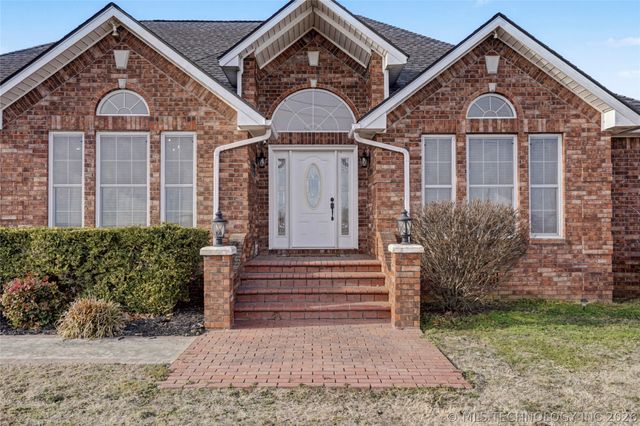 2168 S 433 Road, Pryor, OK 74361