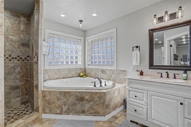 2168 S 433 Road, Pryor, OK 74361