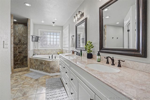 2168 S 433 Road, Pryor, OK 74361