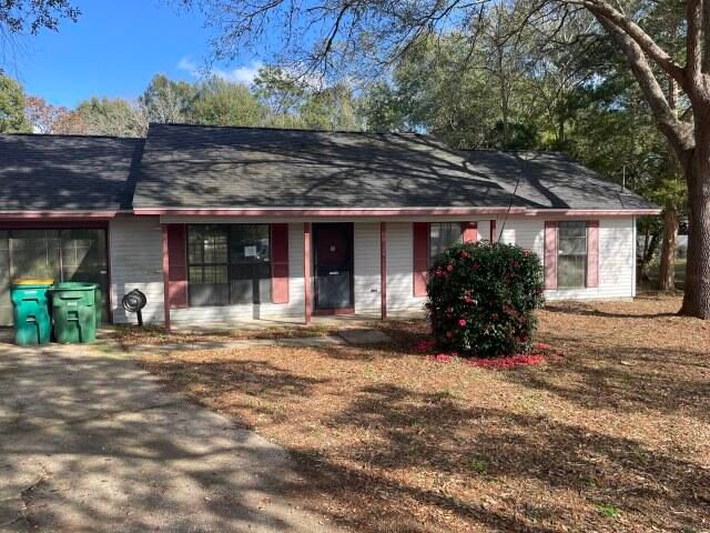 110 Oakmont Drive, Crestview, FL 32539