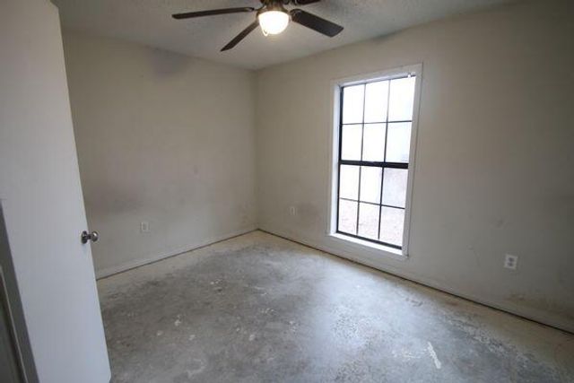 110 Oakmont Drive, Crestview, FL 32539