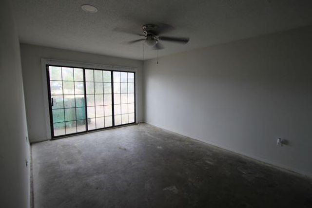 110 Oakmont Drive, Crestview, FL 32539