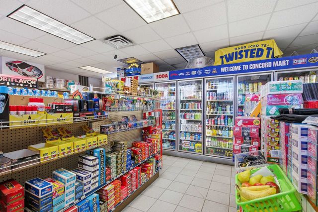 242 N Main Street, Concord, NH 03301