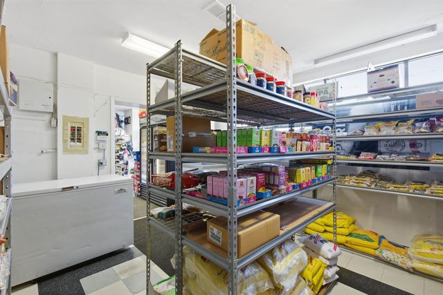 242 N Main Street, Concord, NH 03301