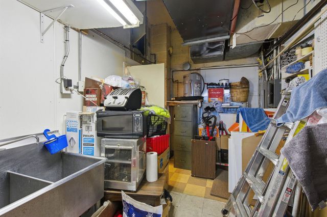 242 N Main Street, Concord, NH 03301