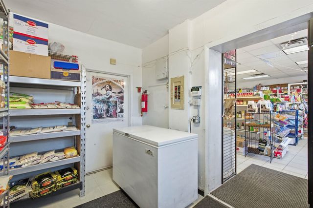 242 N Main Street, Concord, NH 03301