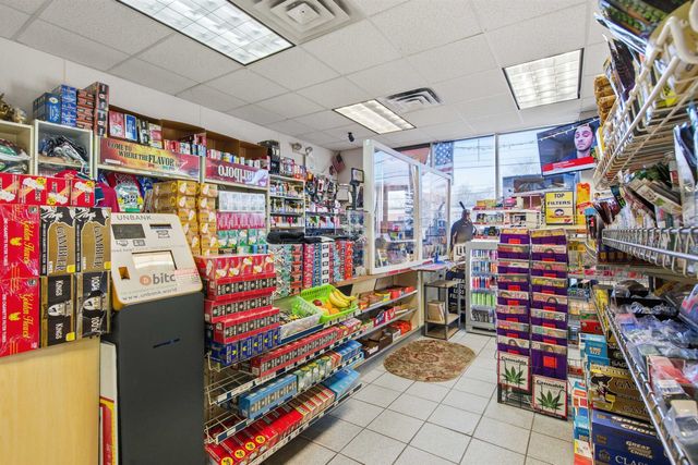 242 N Main Street, Concord, NH 03301