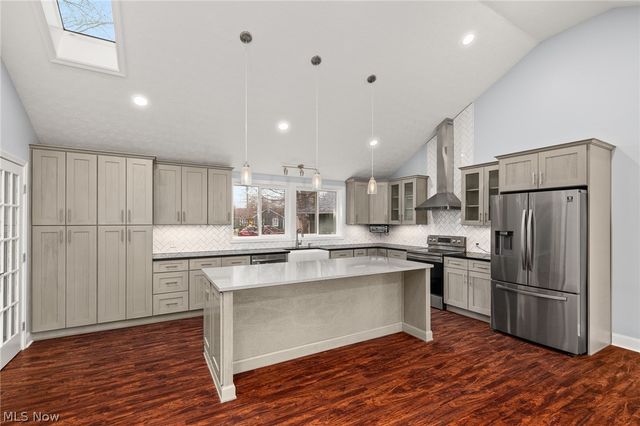 19595 Cross Trail N, Strongsville, OH 44136
